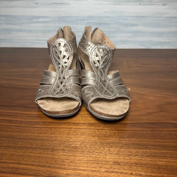 Earth Origins Shoes Earth Origins Gold Metallic Heels Poshmark